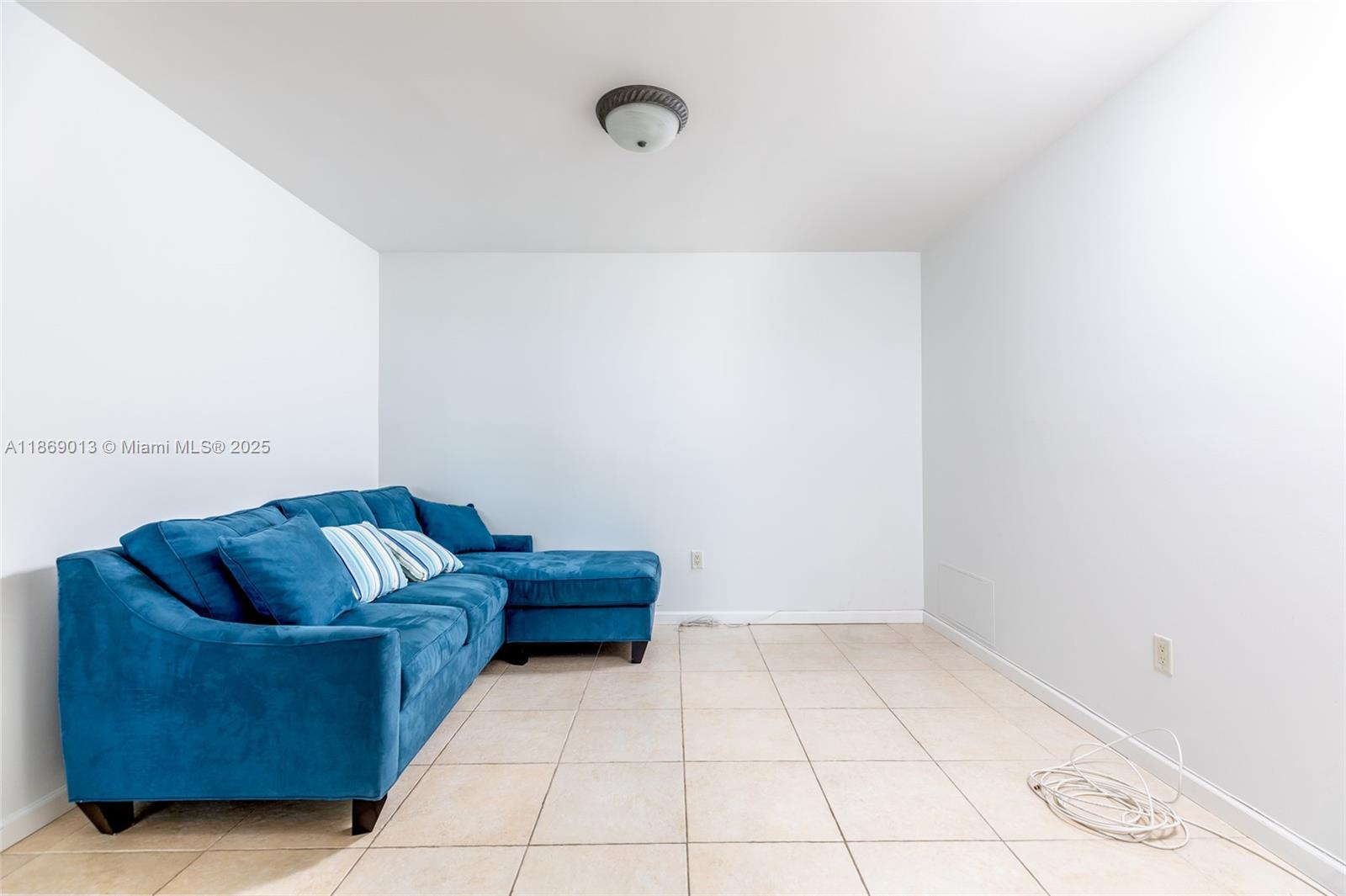 OCEANIA V CONDO - Residential Lease