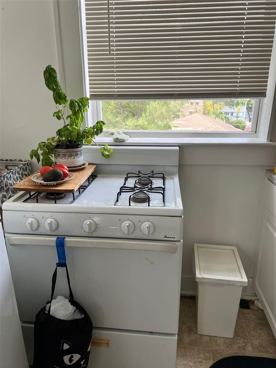 SEVILLA CONDO - Residential