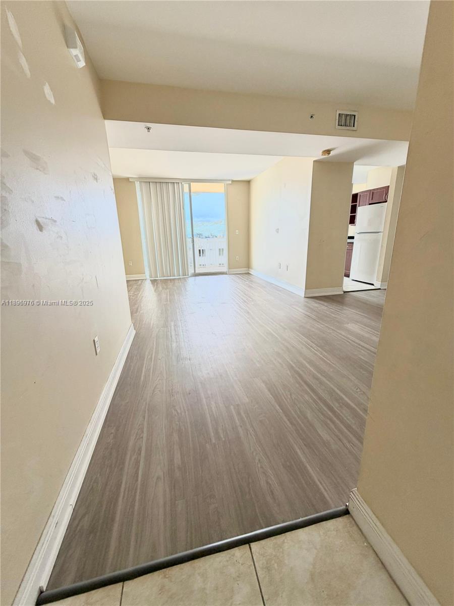 CATALONIA CONDO - Residential Lease