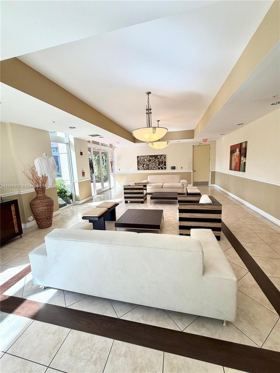 CATALONIA CONDO - Residential Lease