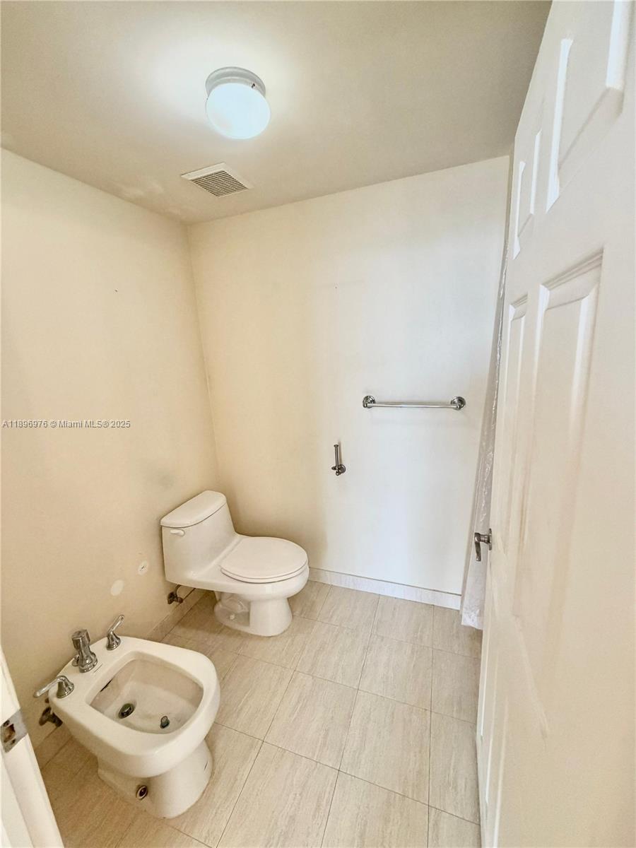 CATALONIA CONDO - Residential Lease