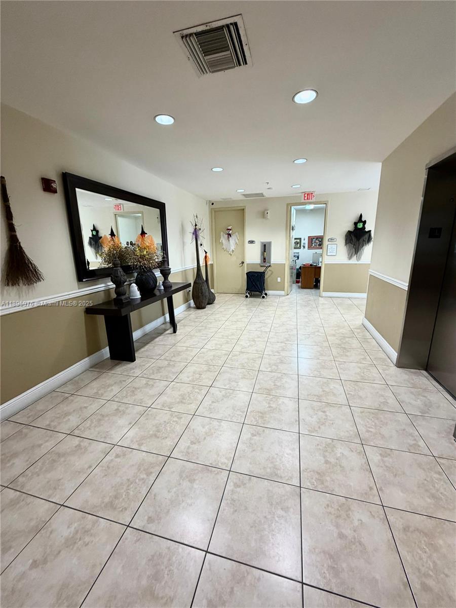 CATALONIA CONDO - Residential Lease