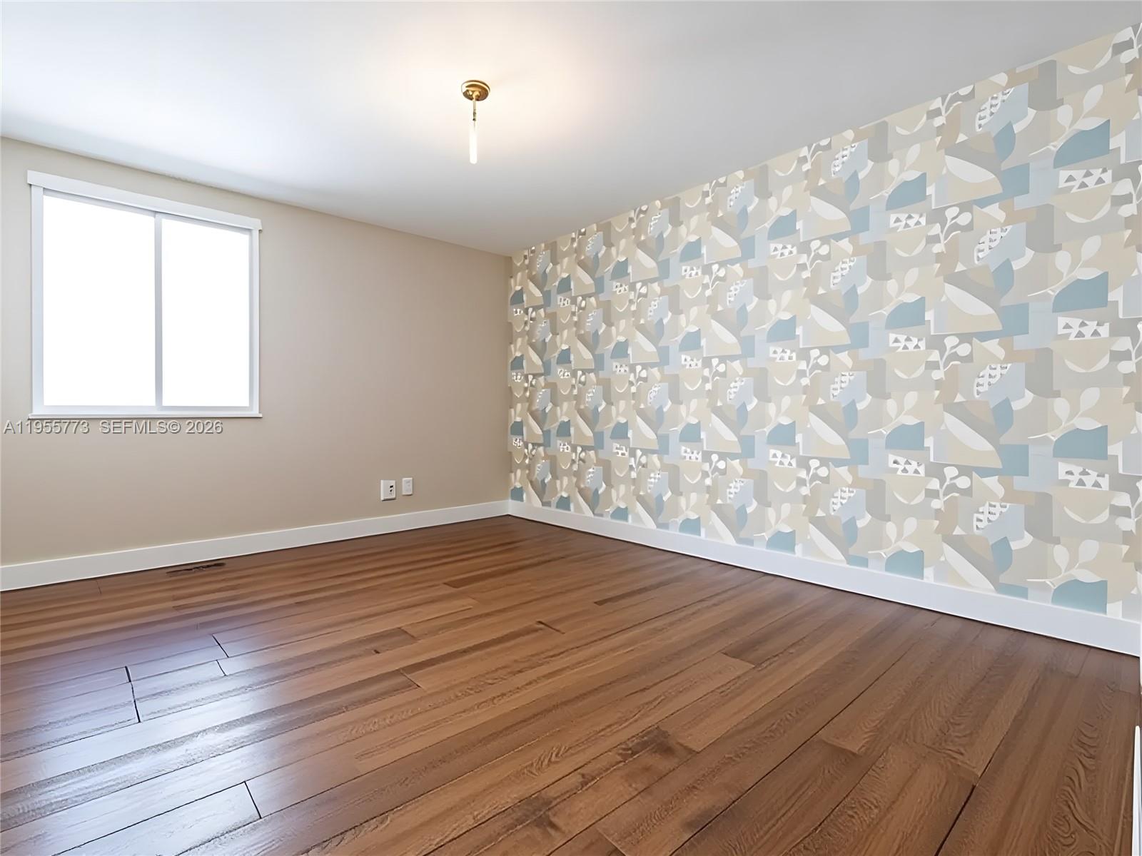 DORAL COMMONS RESIDENTIAL - Residential Lease