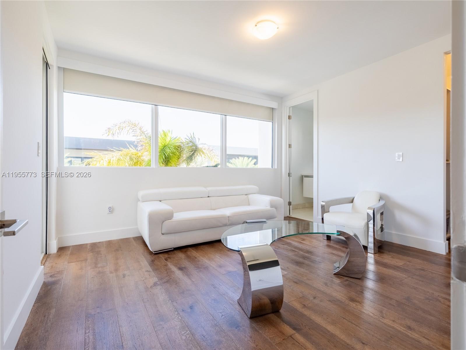 DORAL COMMONS RESIDENTIAL - Residential Lease