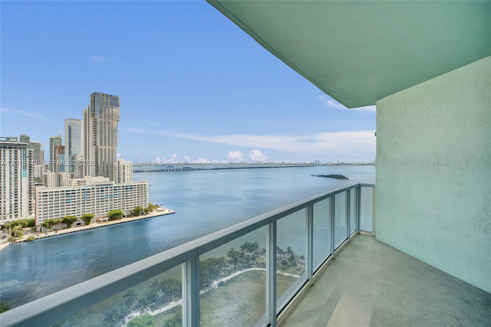 QUANTUM ON THE BAY CONDO - Residential