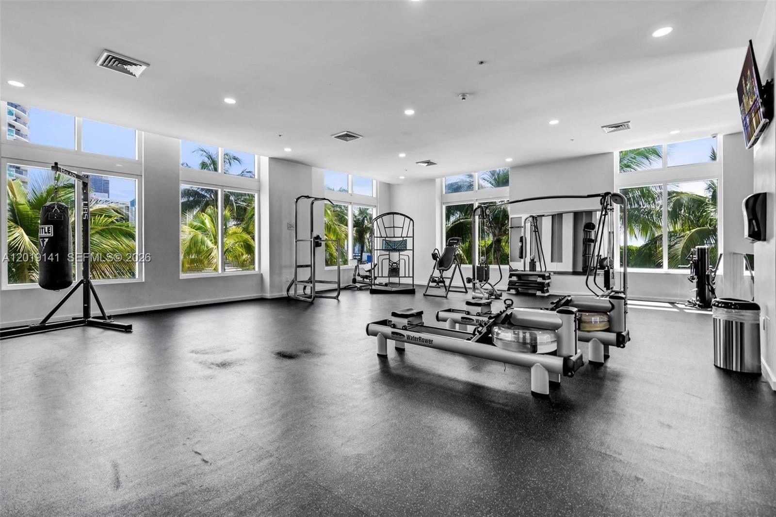 QUANTUM ON THE BAY CONDO - Residential