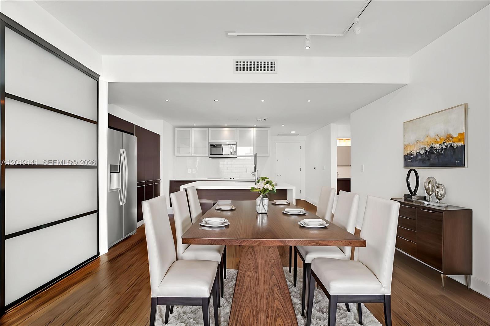 QUANTUM ON THE BAY CONDO - Residential