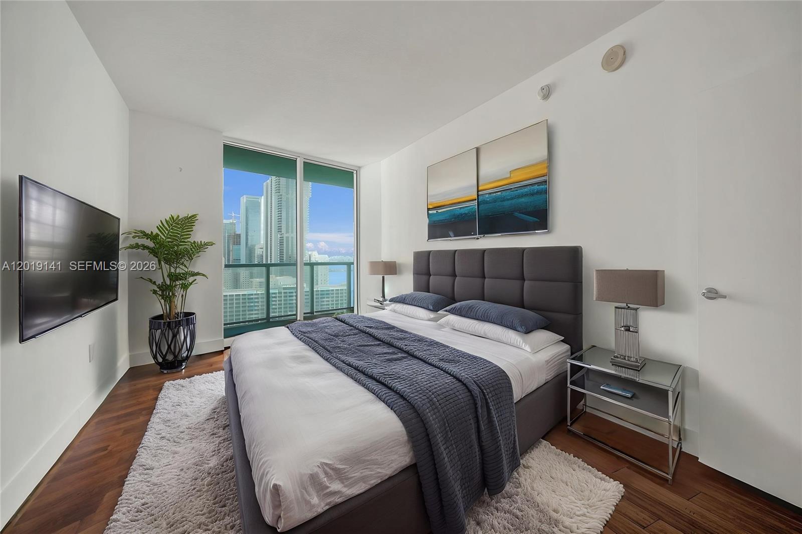 QUANTUM ON THE BAY CONDO - Residential