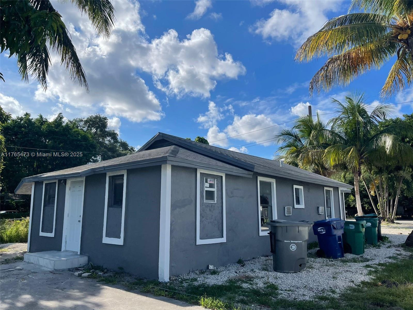 900 NW 80th St