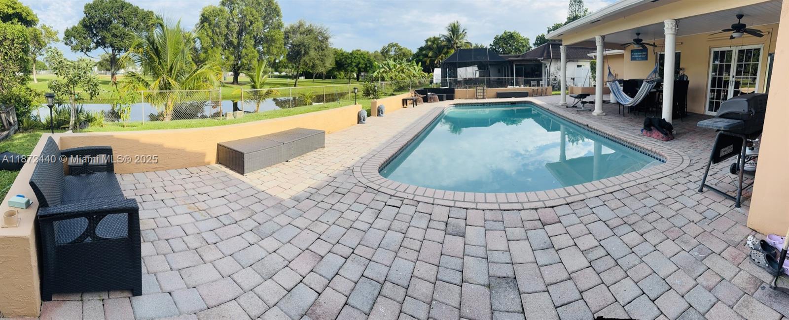 MIRROR LAKE ESTATES SEC 1 - Residential Lease