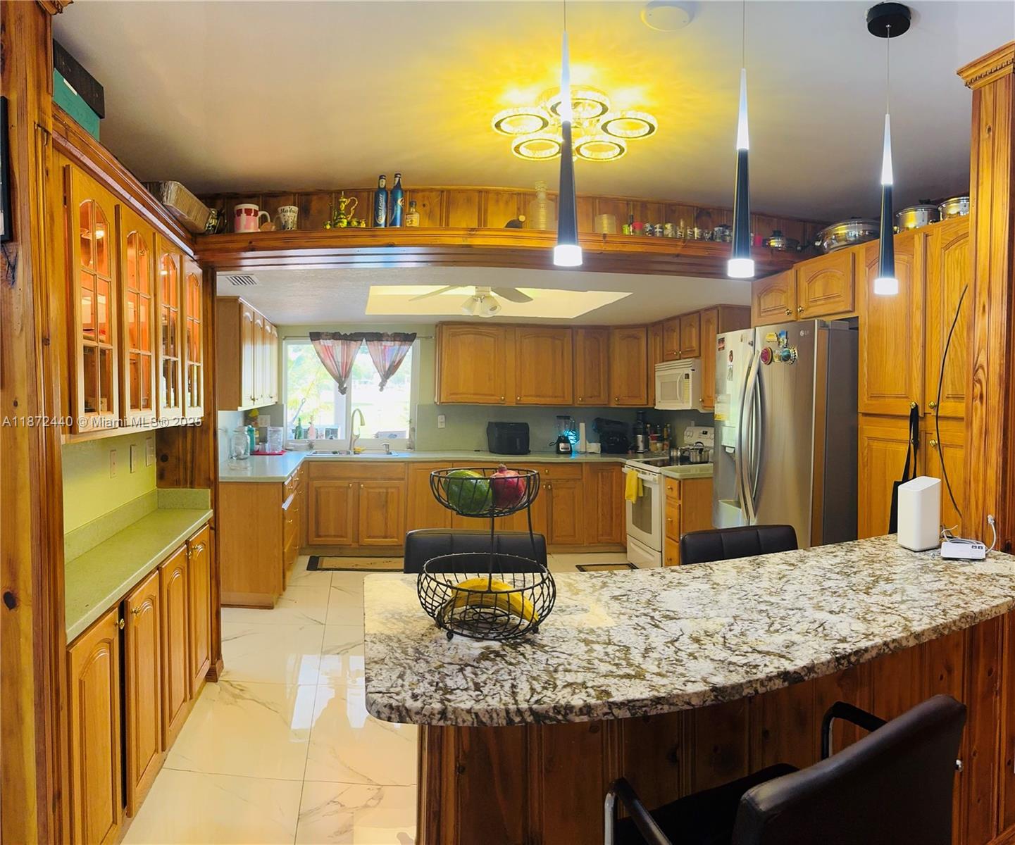 MIRROR LAKE ESTATES SEC 1 - Residential Lease