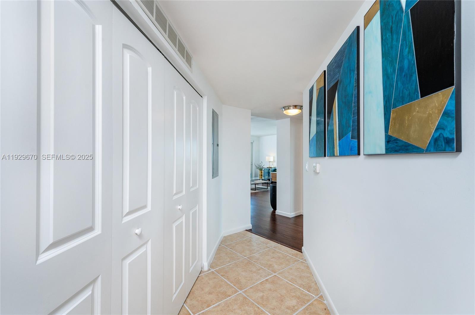 TOSCANO CONDO - Residential