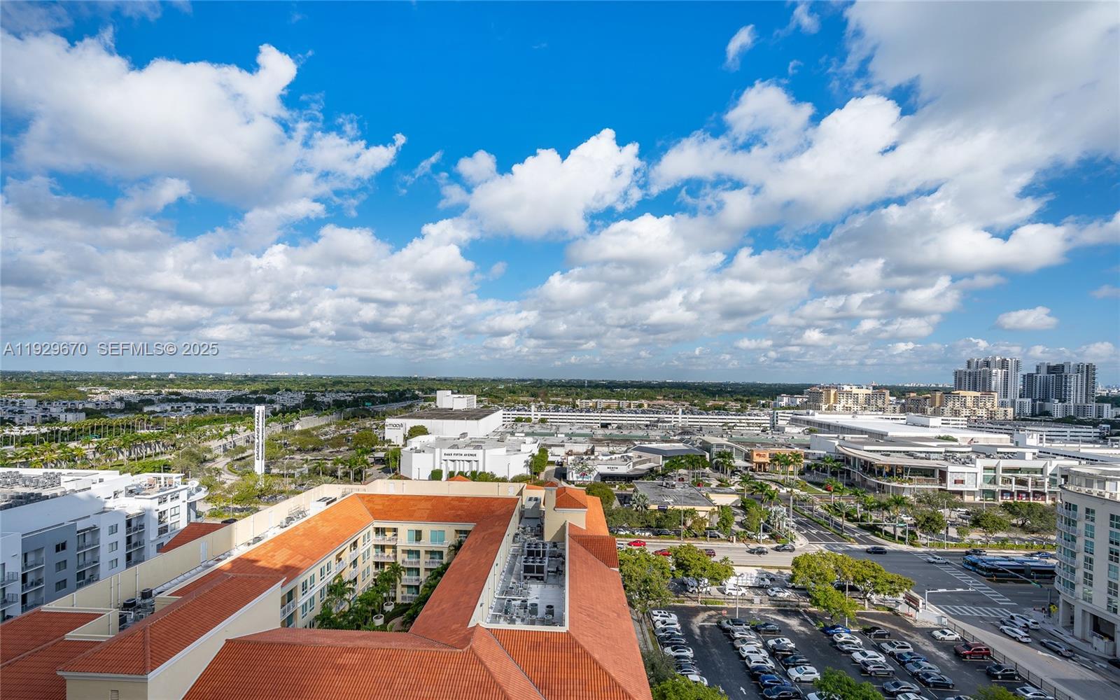 TOSCANO CONDO - Residential