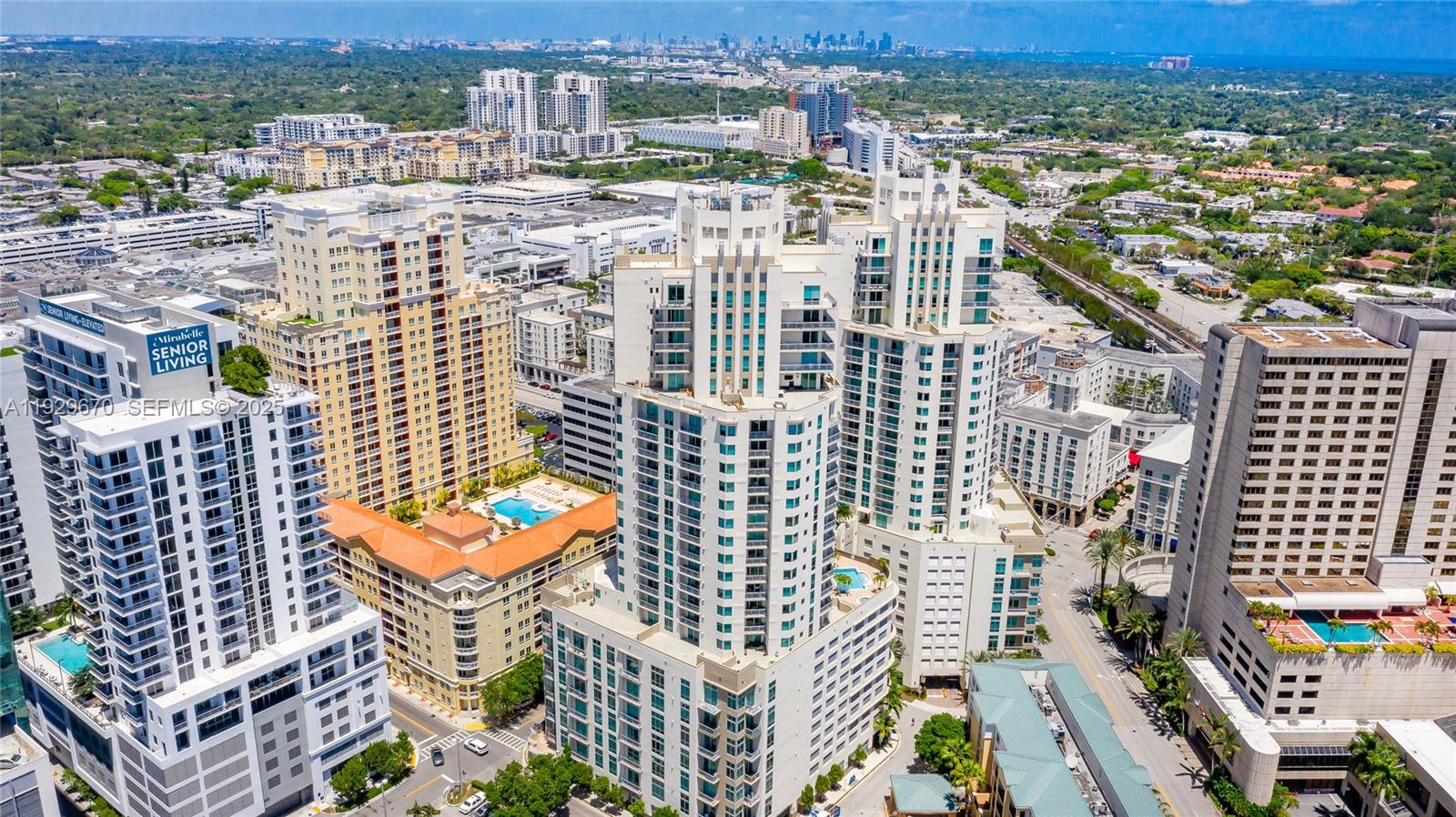 TOSCANO CONDO - Residential