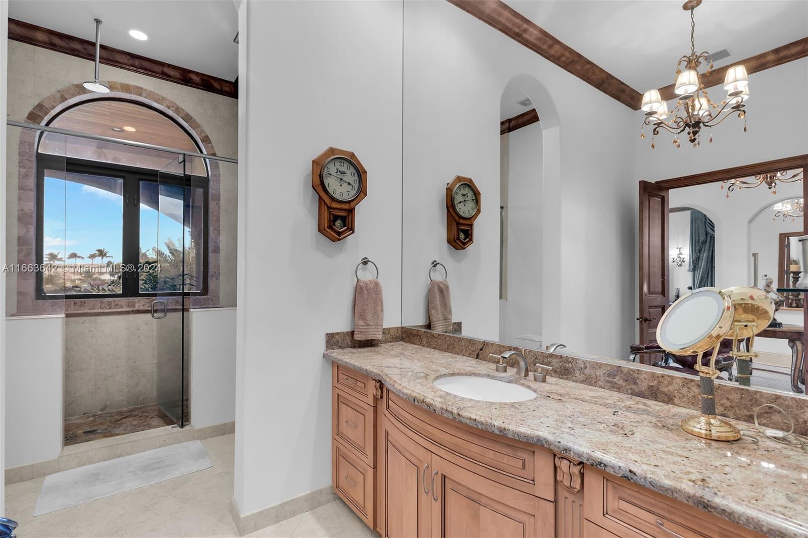 VENETIAN ISLES 1ST SEC - Residential