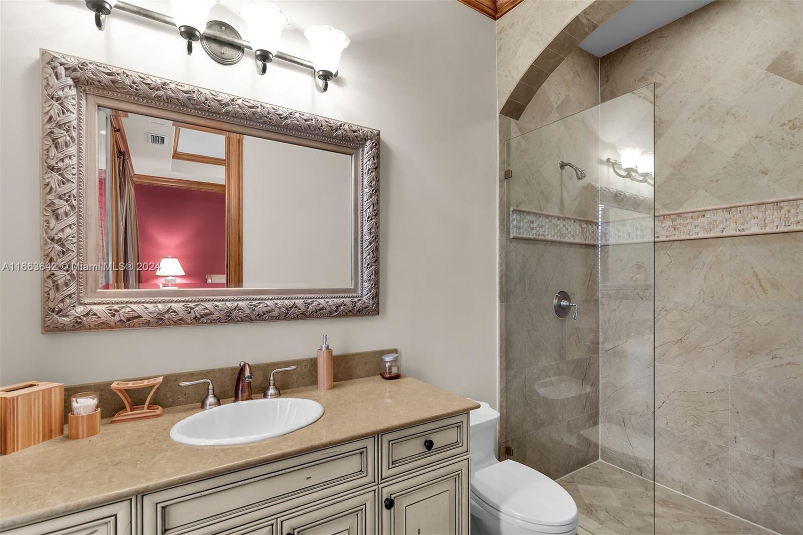 VENETIAN ISLES 1ST SEC - Residential