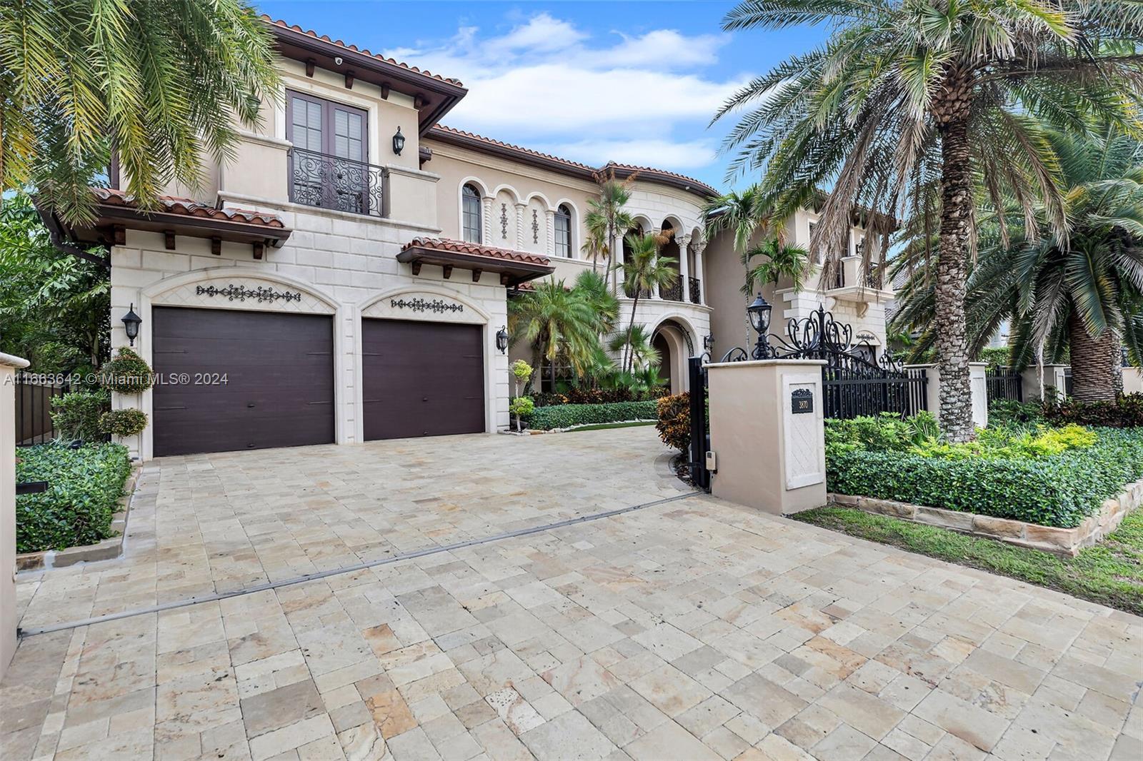 VENETIAN ISLES 1ST SEC - Residential