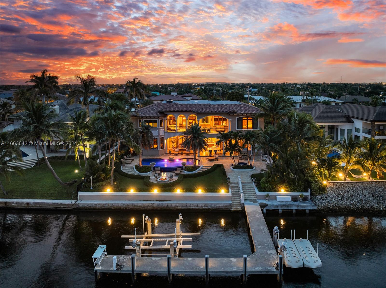 VENETIAN ISLES 1ST SEC - Residential