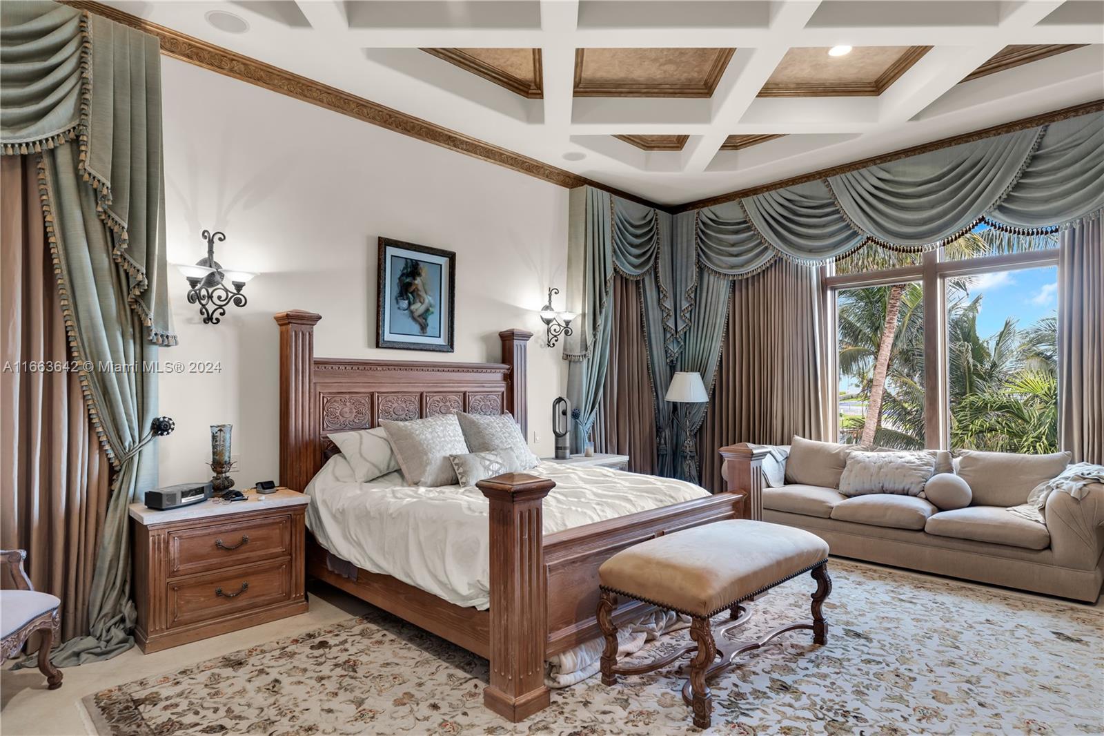 VENETIAN ISLES 1ST SEC - Residential