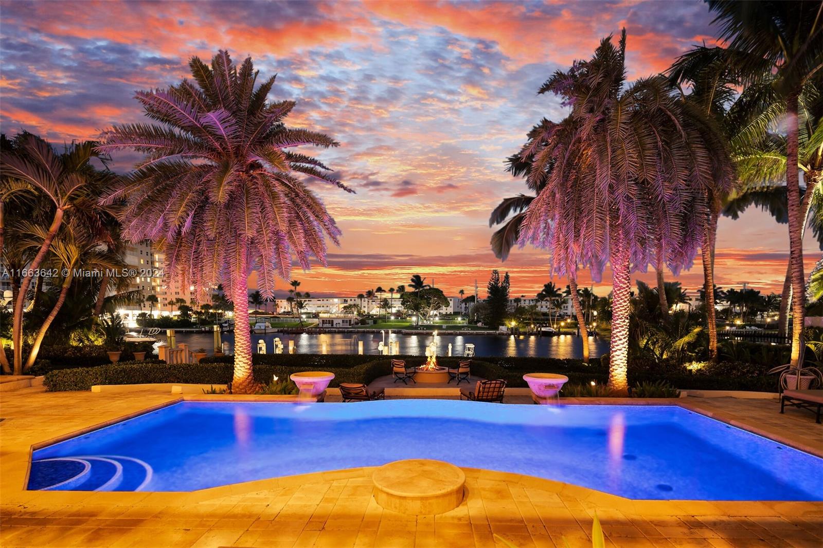 VENETIAN ISLES 1ST SEC - Residential