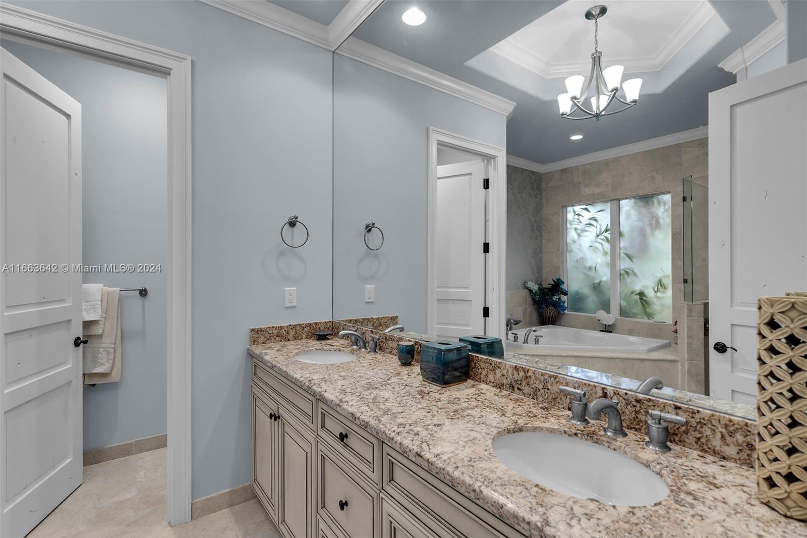 VENETIAN ISLES 1ST SEC - Residential