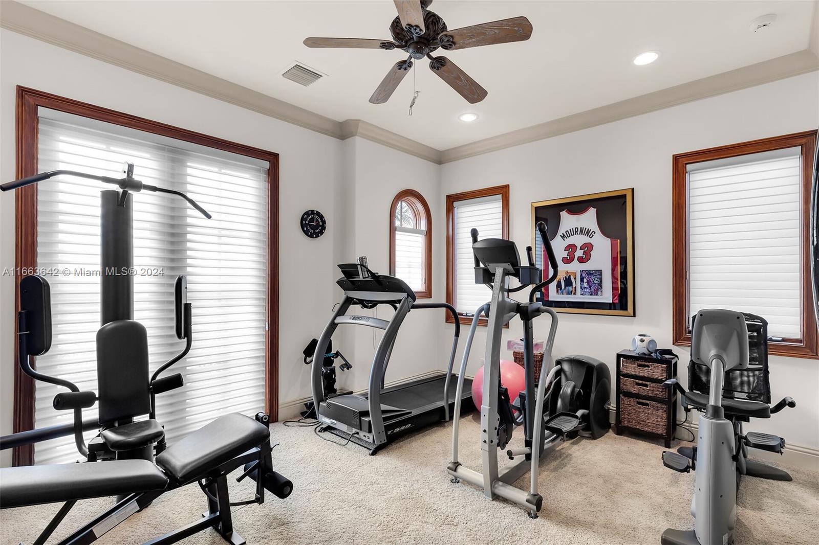 VENETIAN ISLES 1ST SEC - Residential