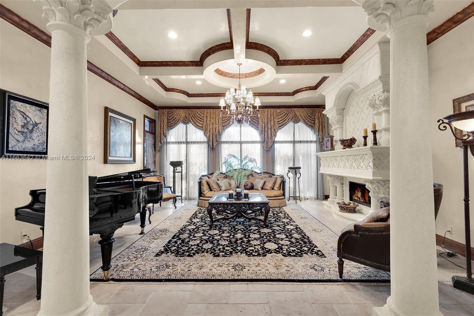 VENETIAN ISLES 1ST SEC - Residential