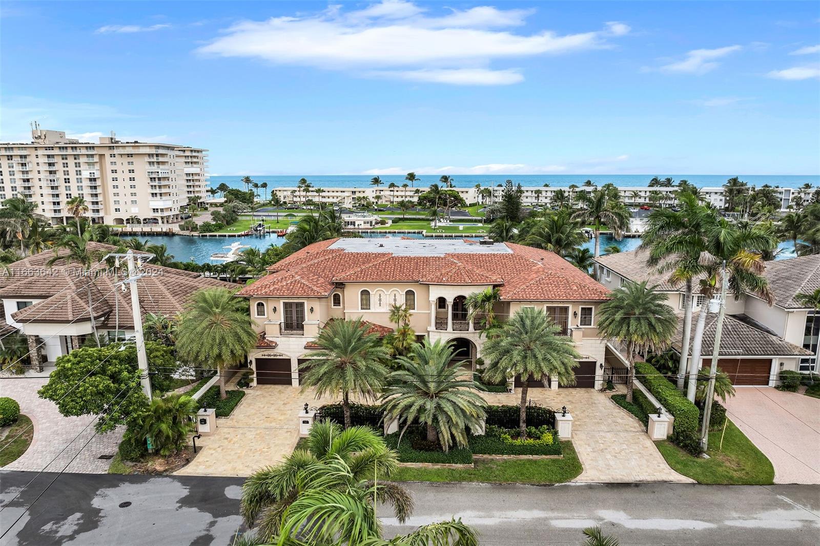 VENETIAN ISLES 1ST SEC - Residential