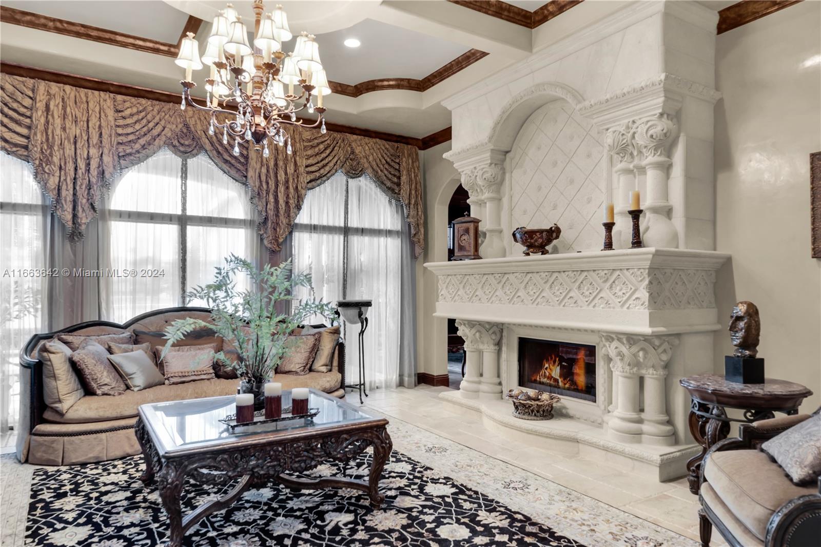 VENETIAN ISLES 1ST SEC - Residential