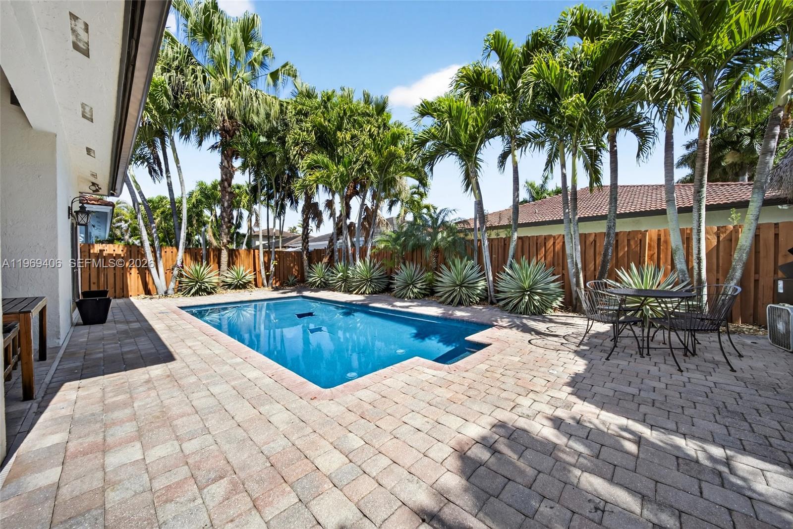 FANTASY REEF - Residential