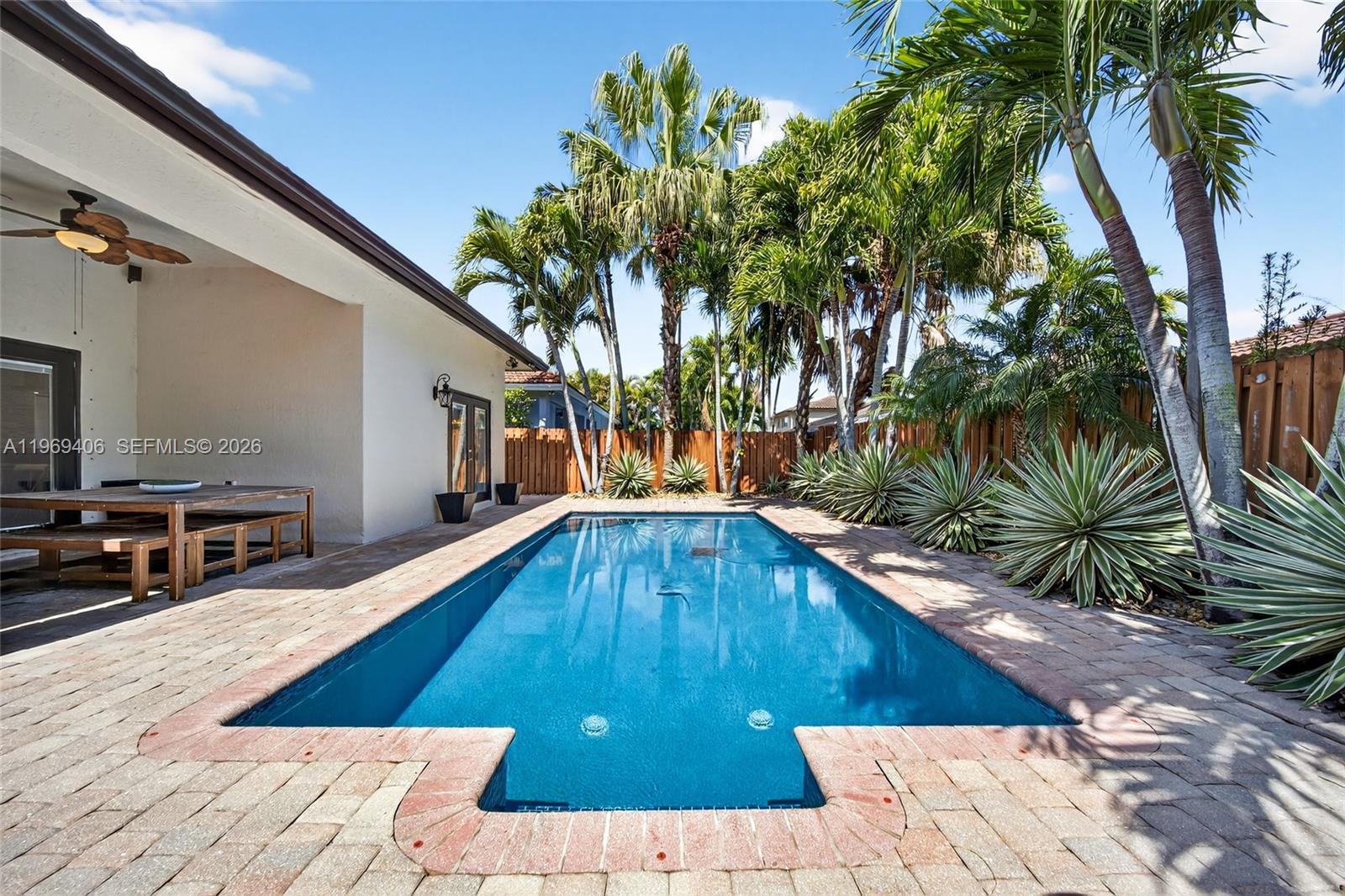 FANTASY REEF - Residential