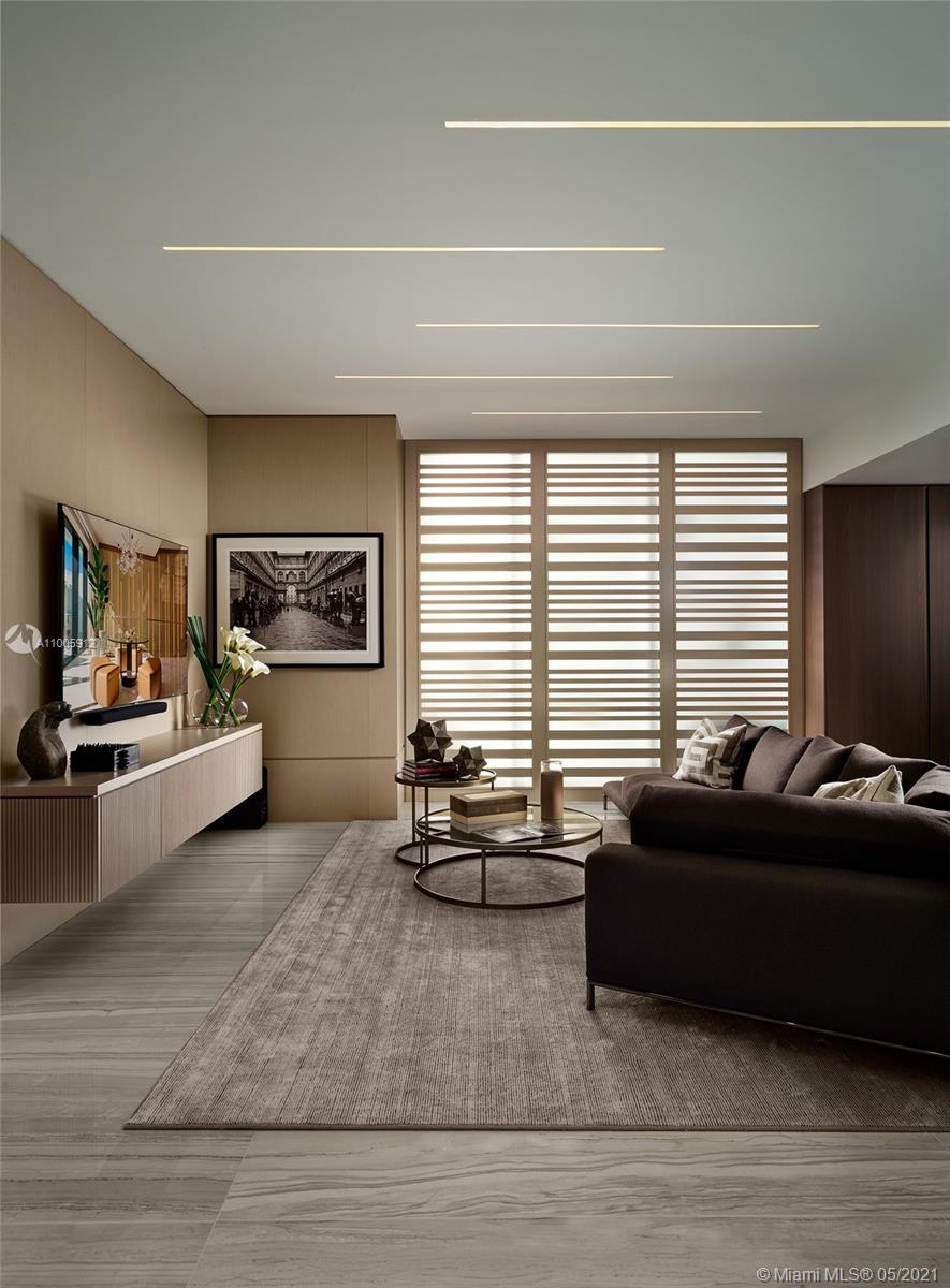 Turnberry Ocean Club - Residential