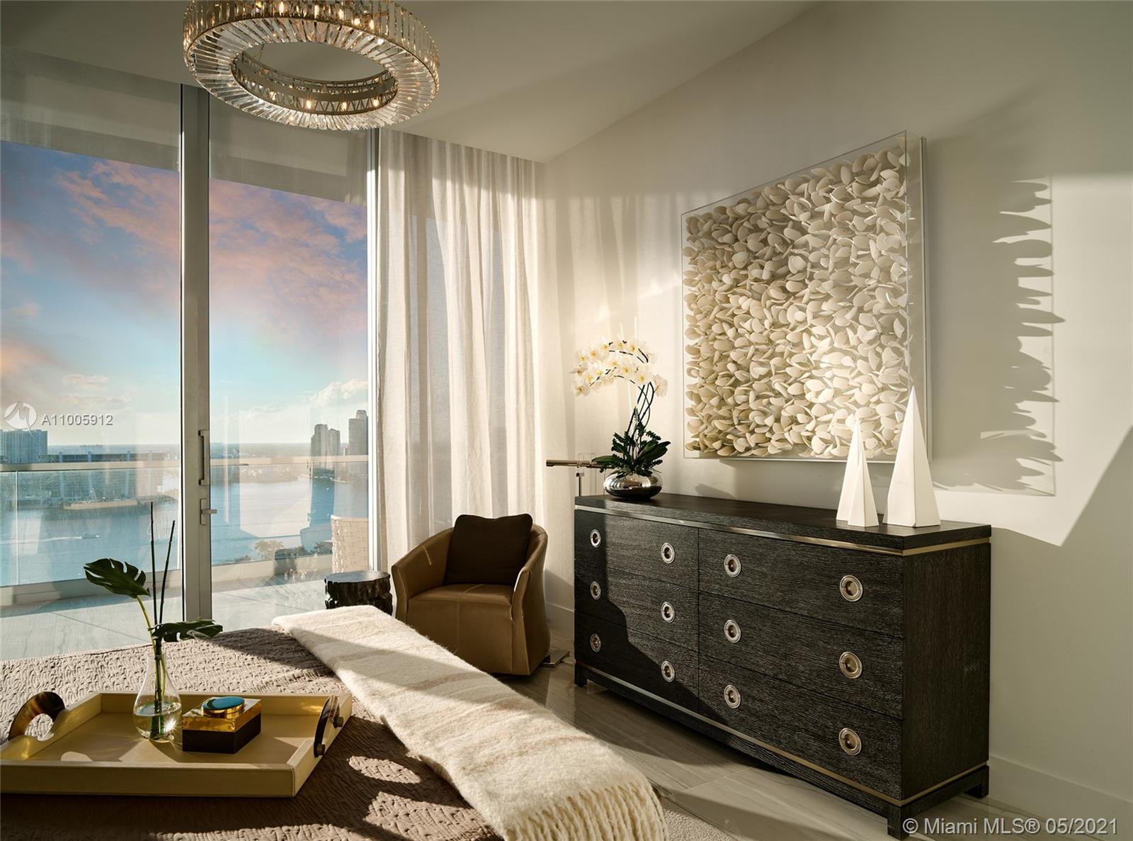 Turnberry Ocean Club - Residential