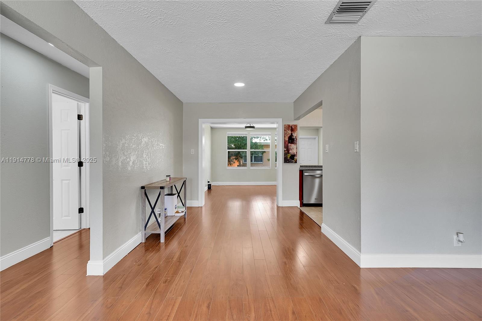 MAINLANDS OF TAMARAC LAKE - Residential