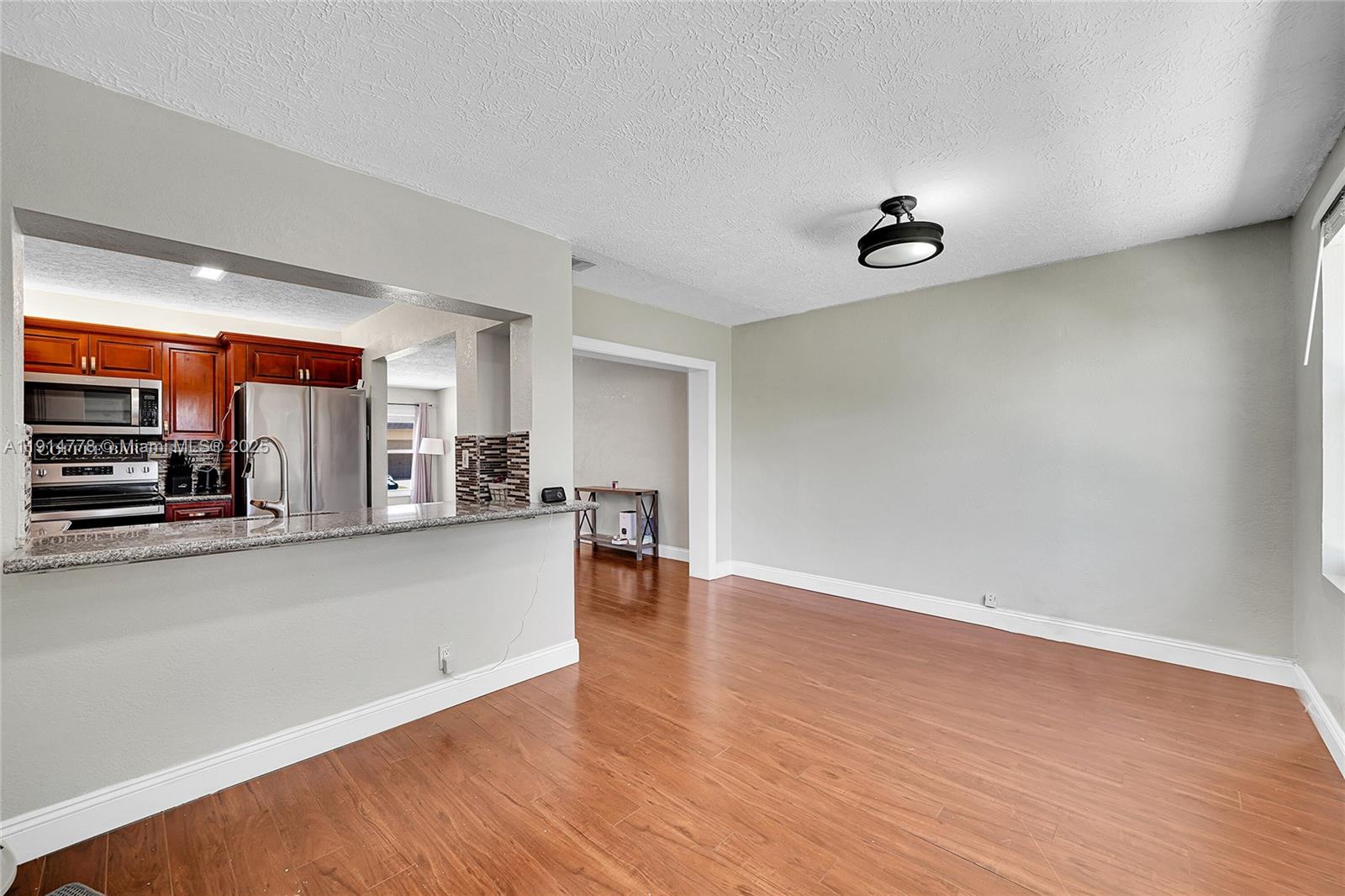 MAINLANDS OF TAMARAC LAKE - Residential