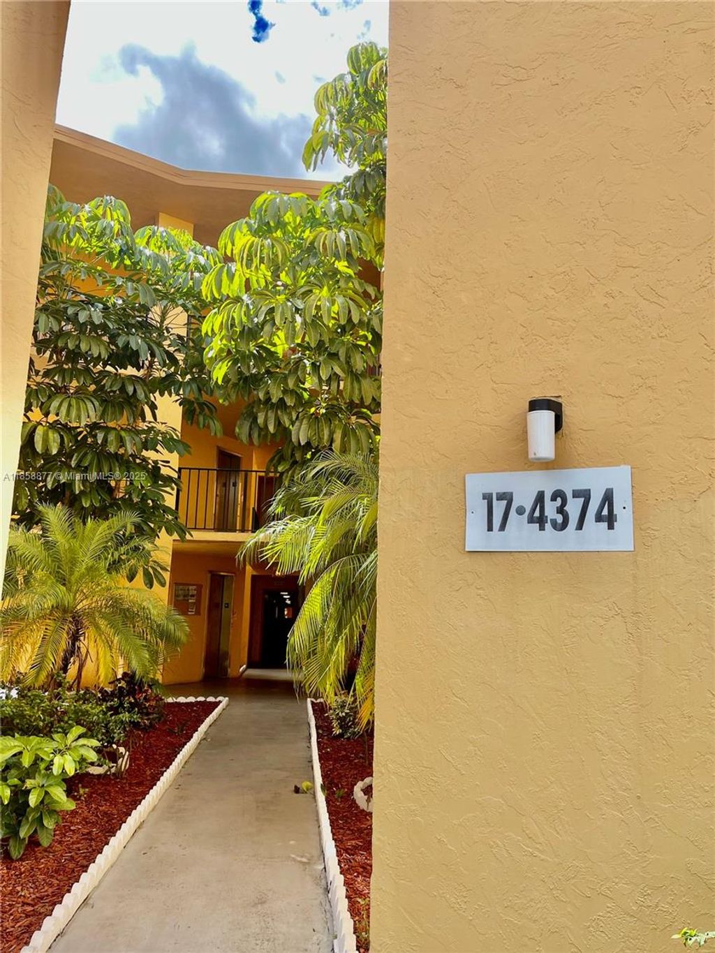 Photo of Deerfield Beach, FL 33064 (MLS # A11858877)