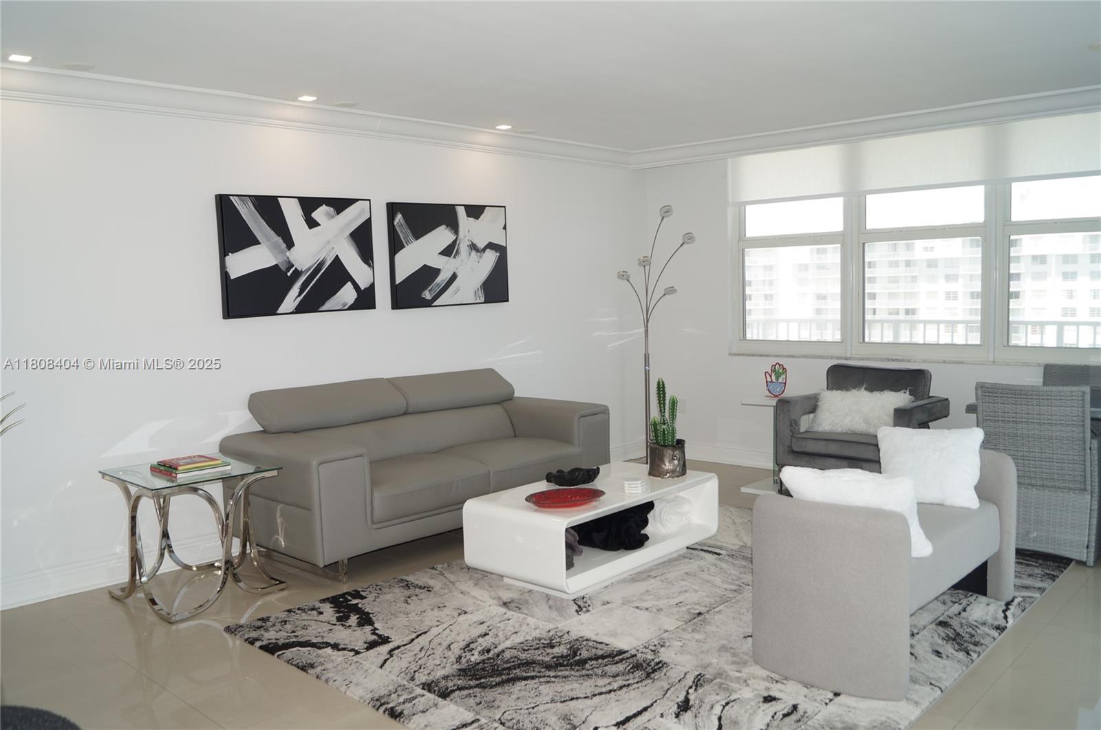 2801 Ne 183rd St 1916W, Aventura, Miami-Dade County, Florida - 2 Bedrooms  
2 Bathrooms - 