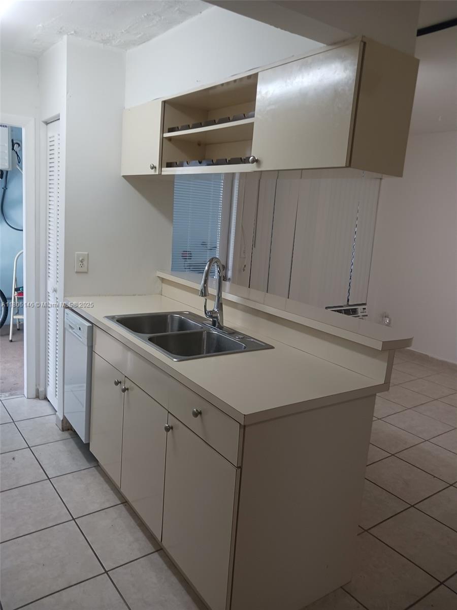FAIRMONT HOUSE INC - CO-O - Residential