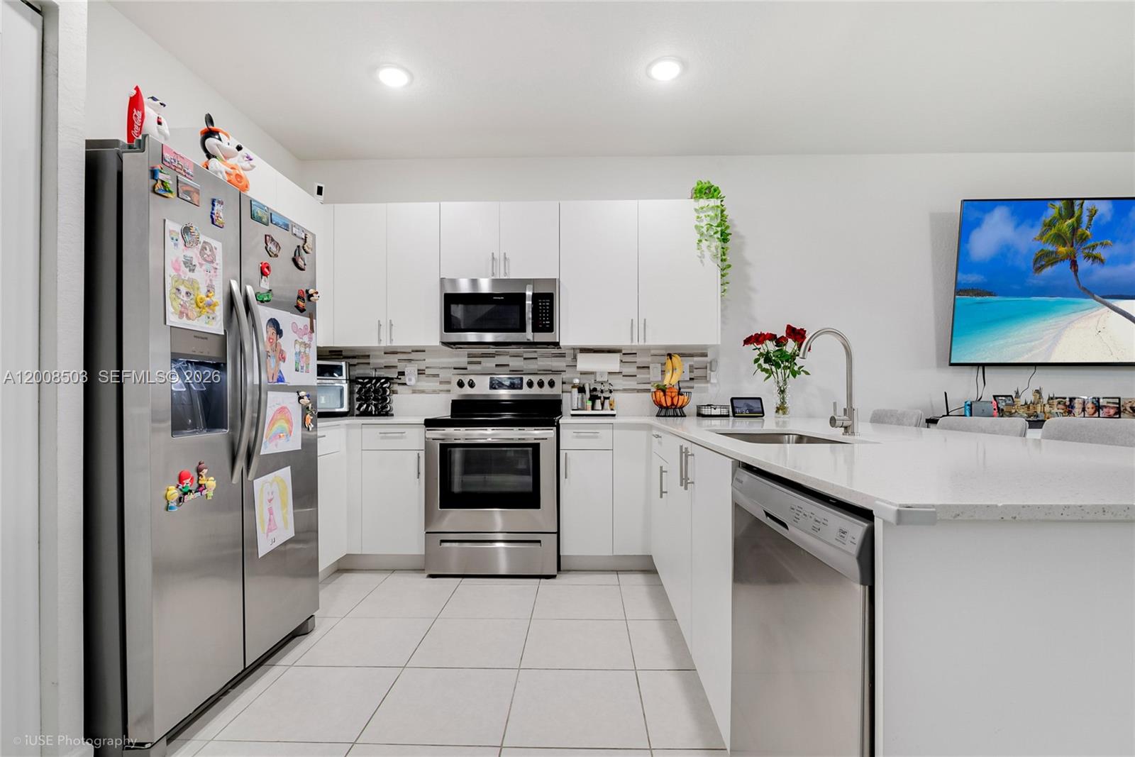 KENDALL ASSEMBLAGE SOUTH - Residential