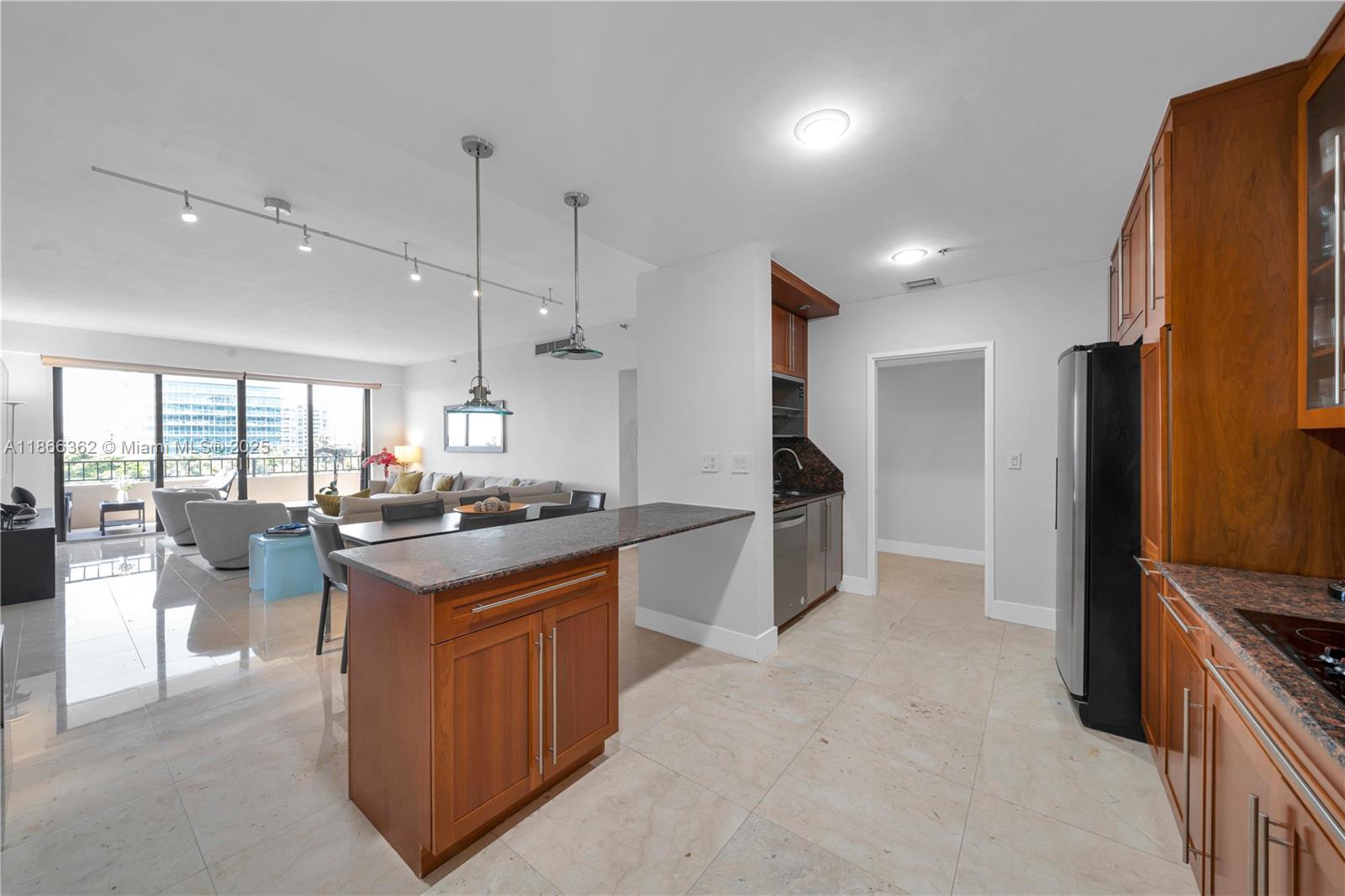 KEY COLONY NO 1 - Residential Lease