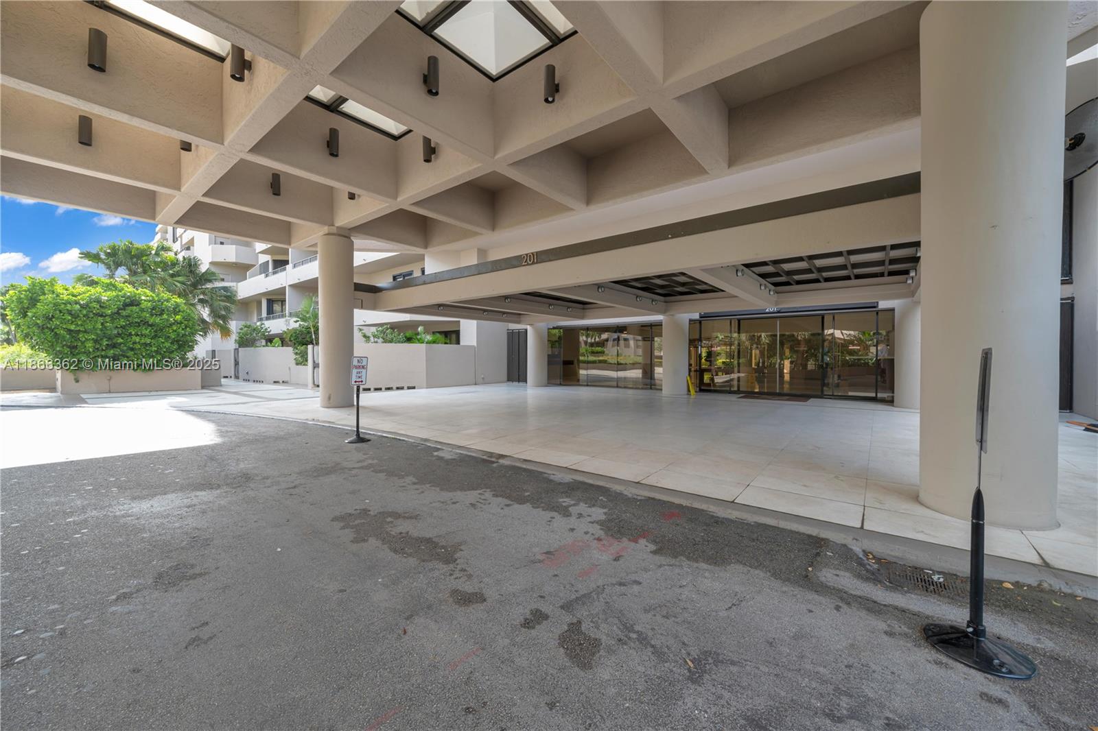 KEY COLONY NO 1 - Residential Lease