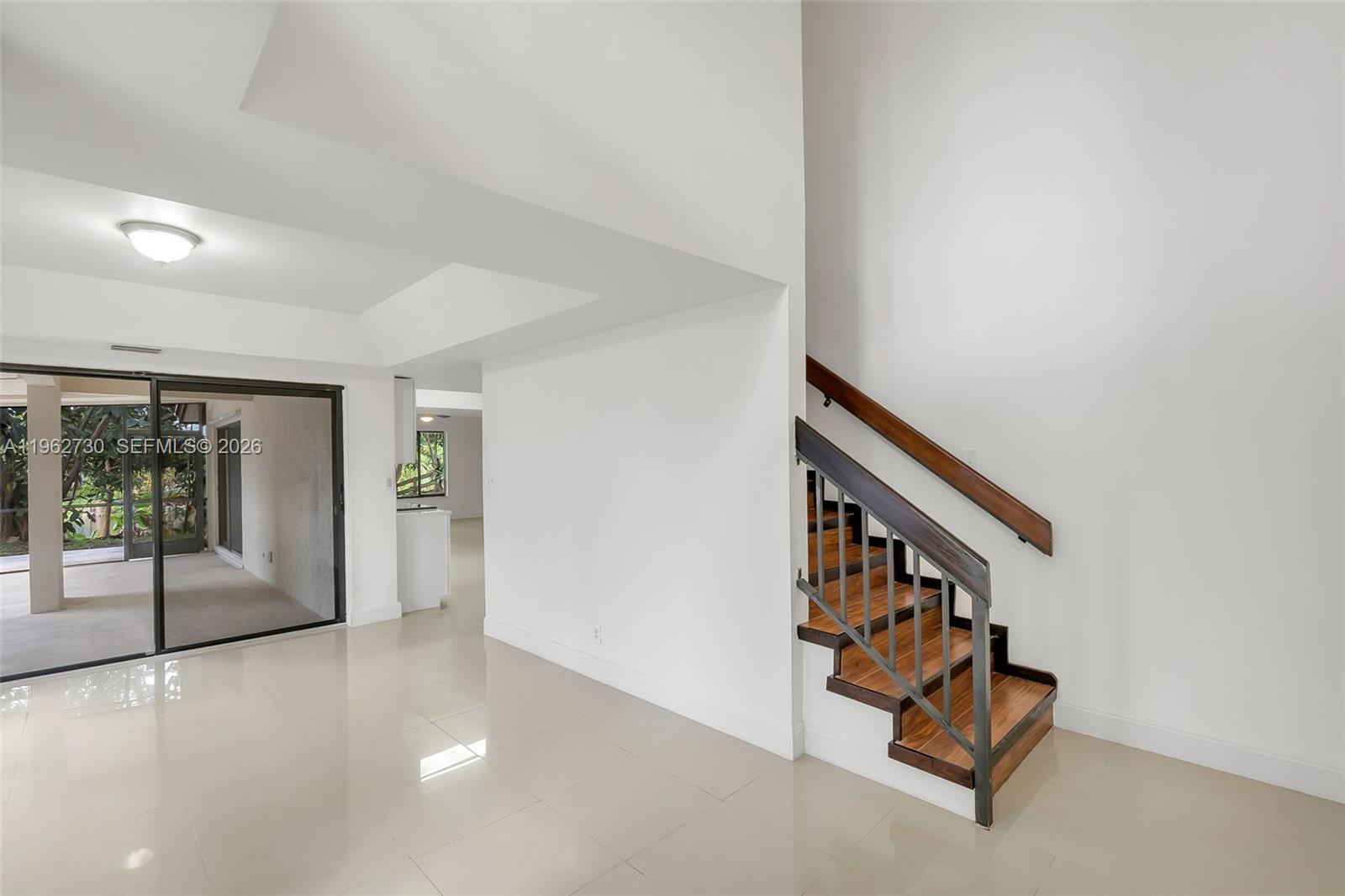 WOODS OF ROLLING HILLS - Residential