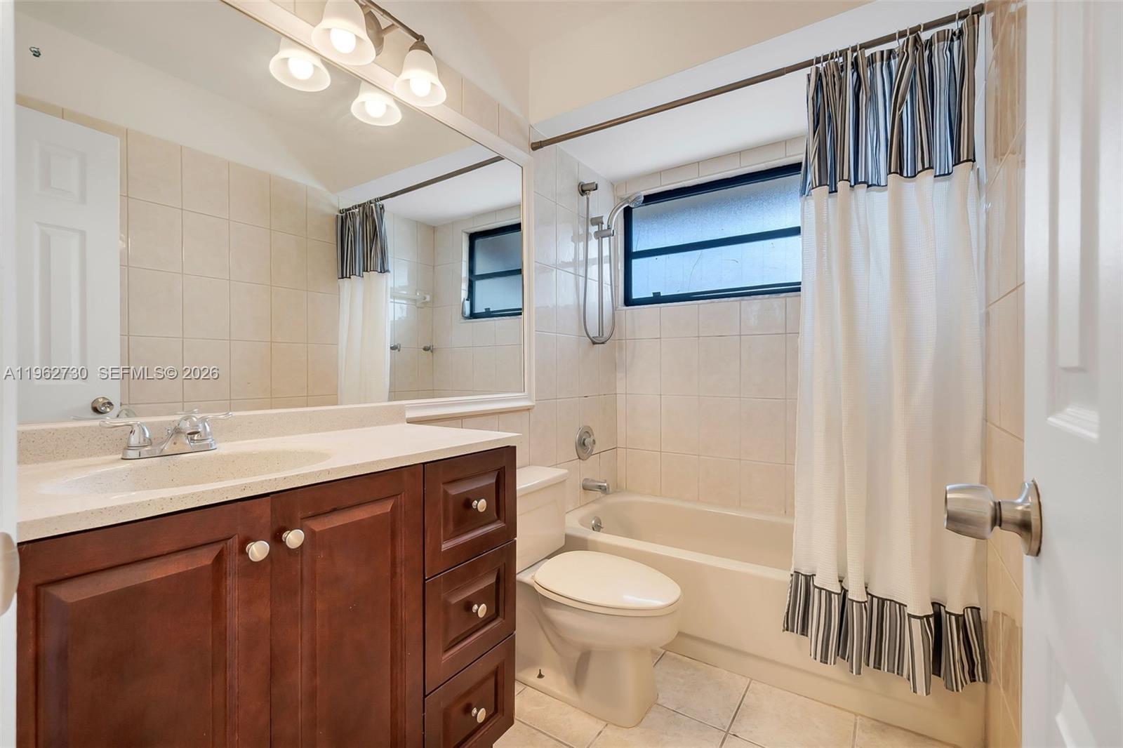 WOODS OF ROLLING HILLS - Residential