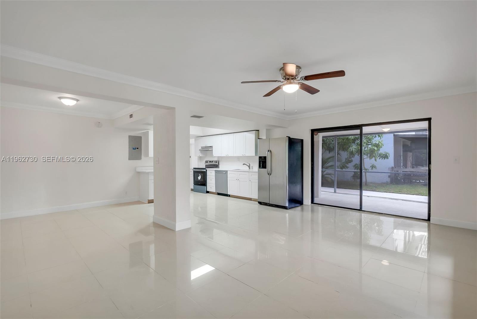 WOODS OF ROLLING HILLS - Residential