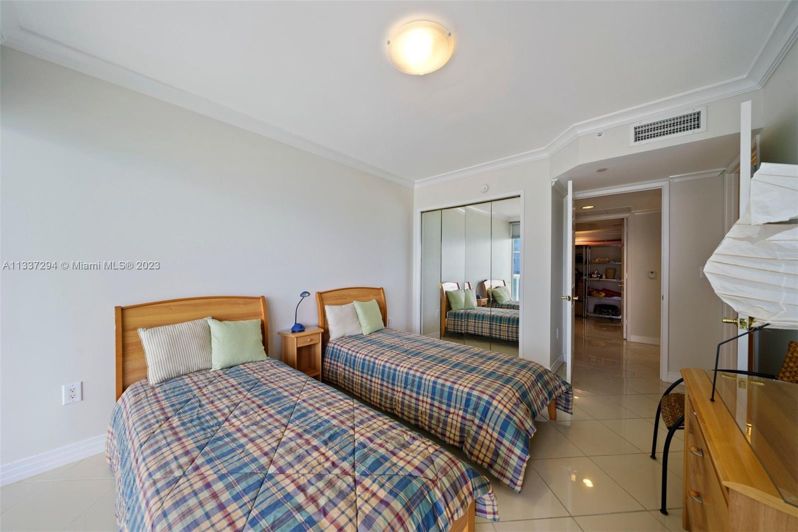 MILLENNIUM CONDO - Residential