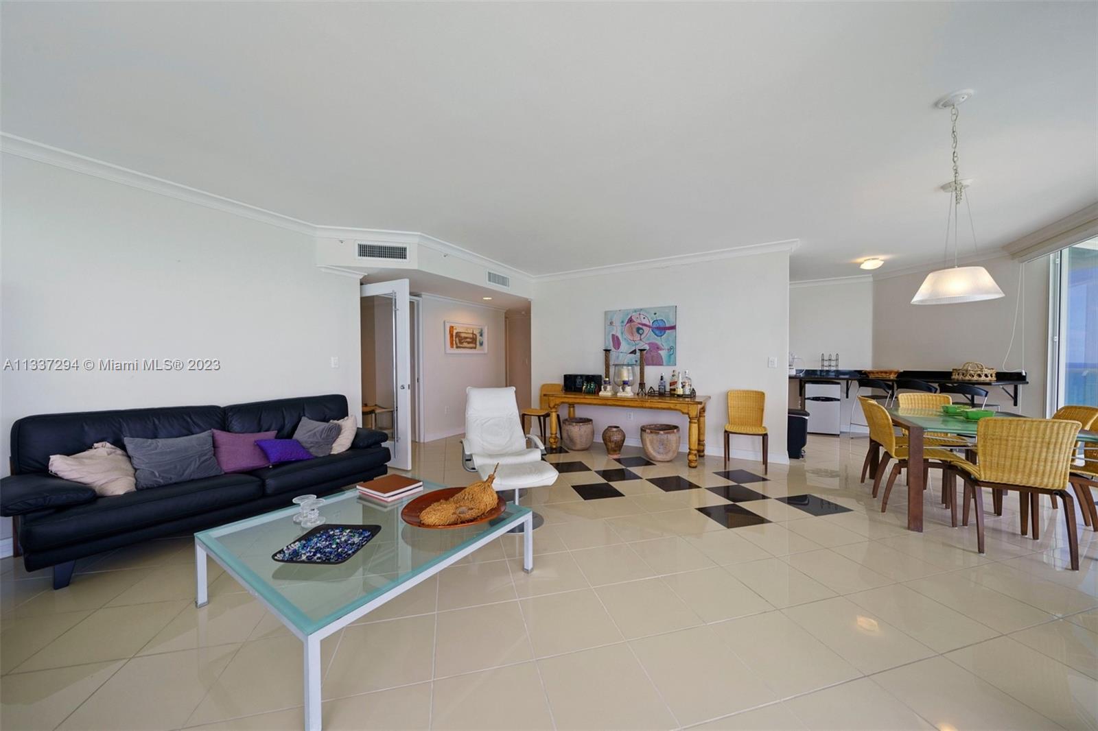 MILLENNIUM CONDO - Residential