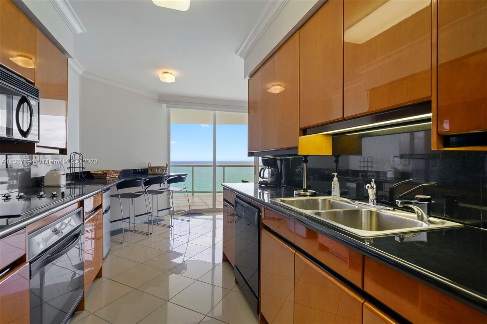 MILLENNIUM CONDO - Residential