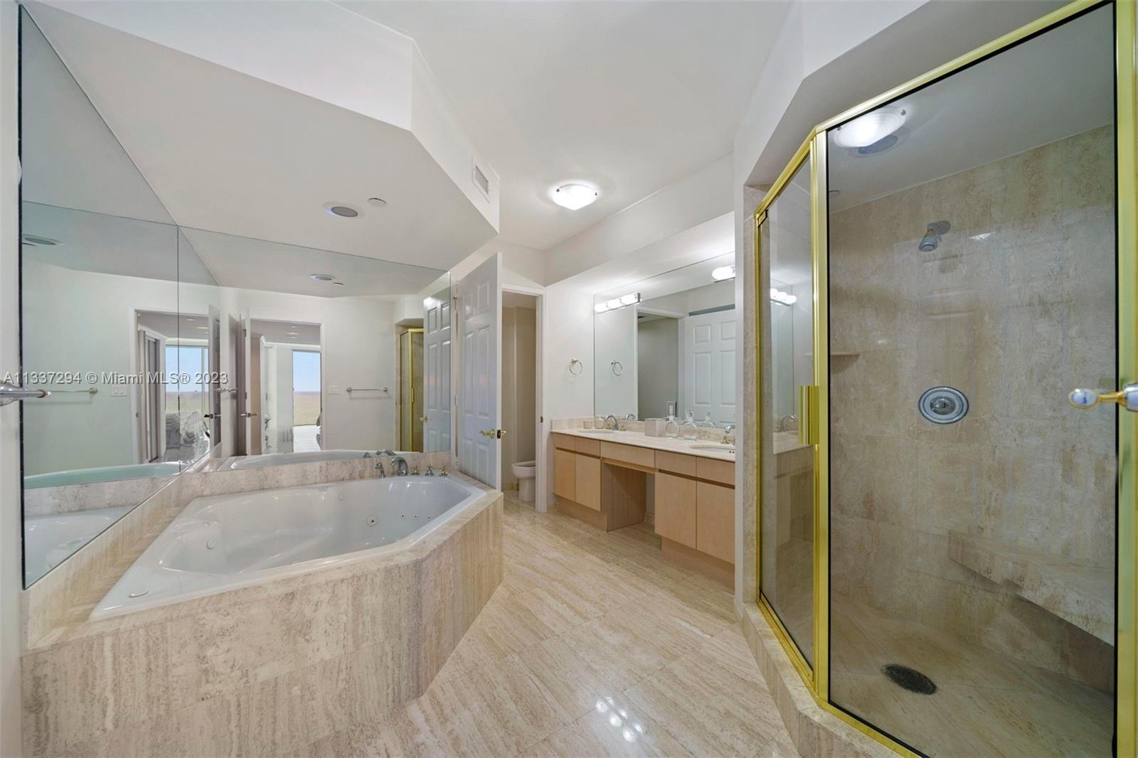 MILLENNIUM CONDO - Residential