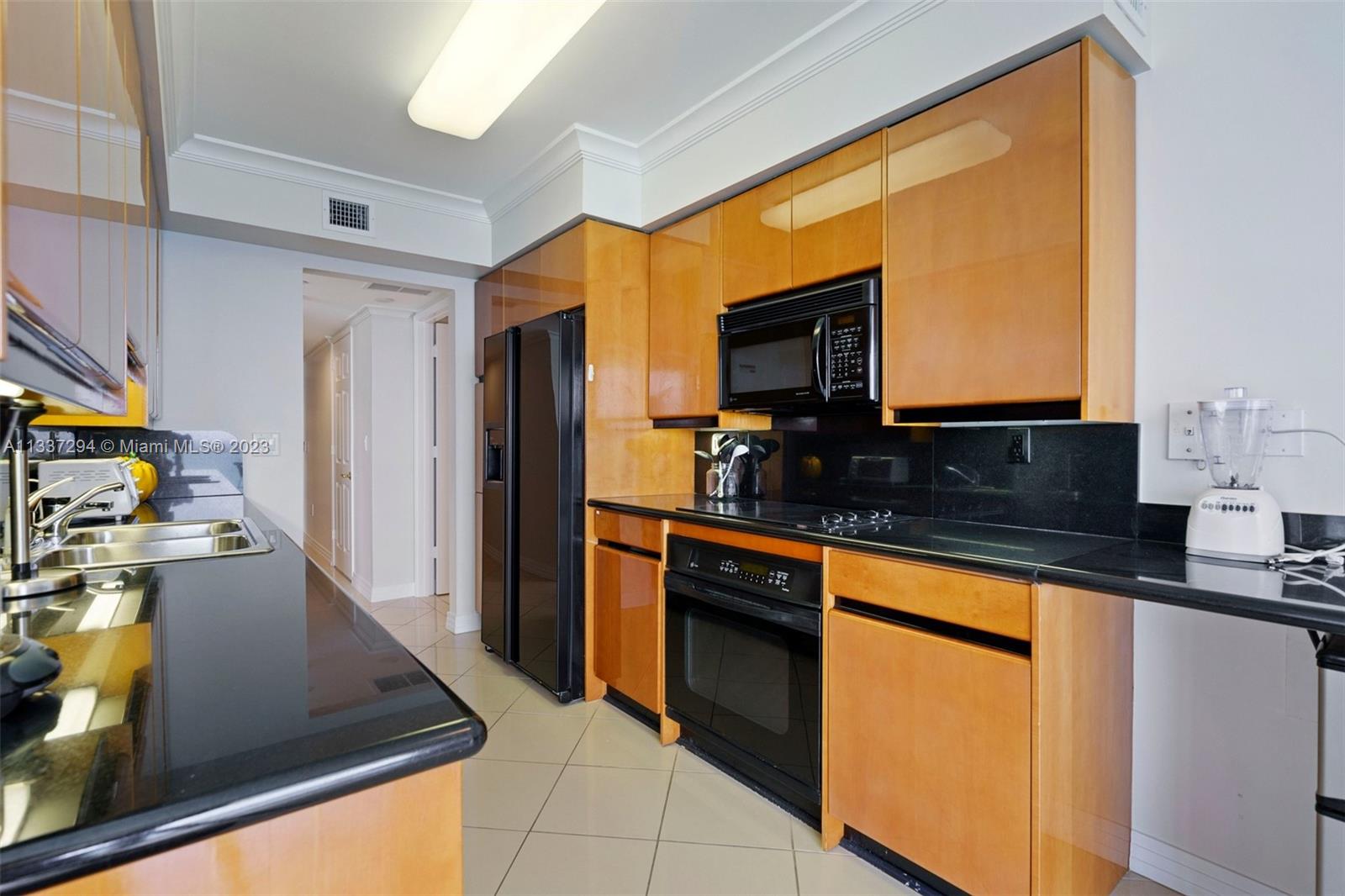 MILLENNIUM CONDO - Residential