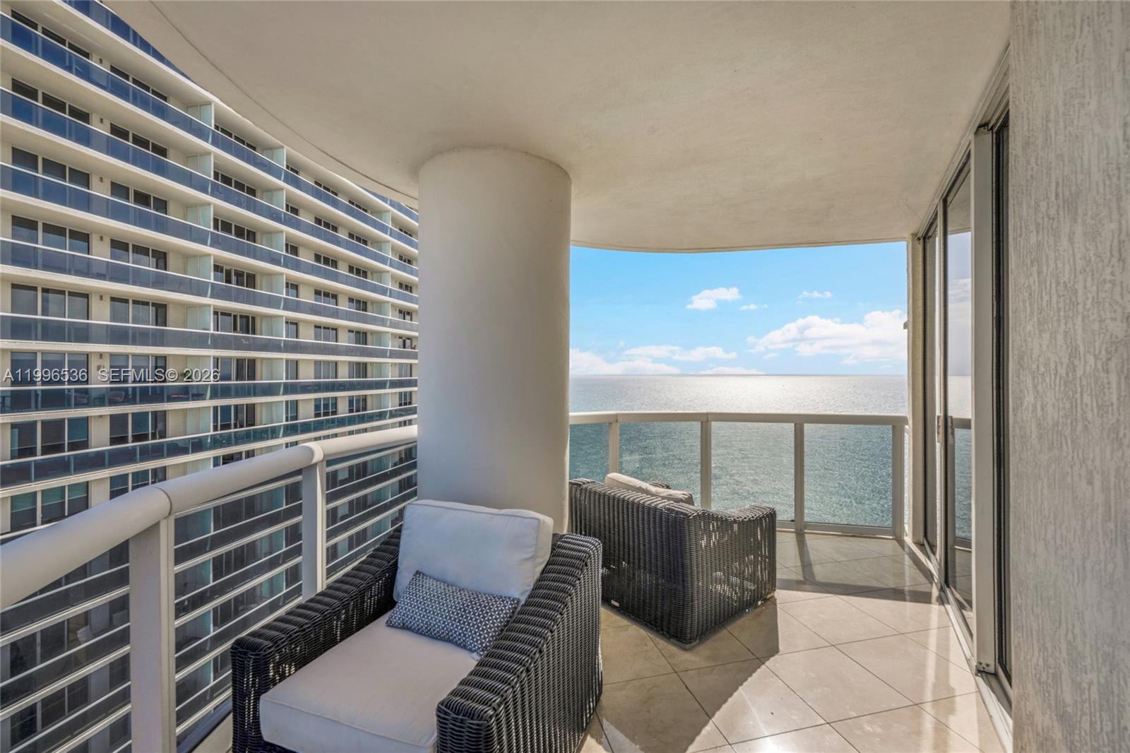 BEACH CLUB CONDO - Residential Lease
